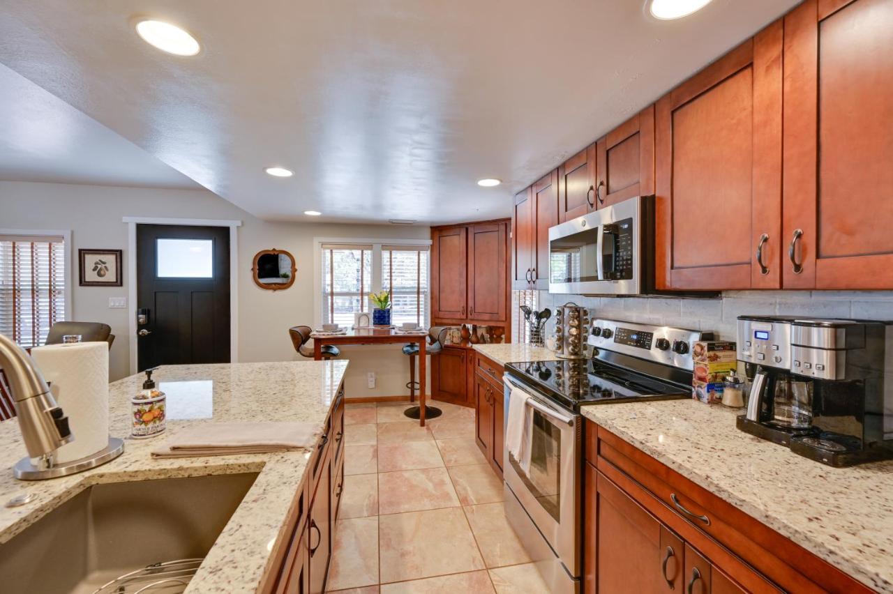 Peaceful Payson Home With Yard And Fire Pit! Екстериор снимка